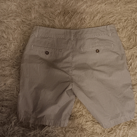 Dockers Women's Striped Shorts SZ 12 P - Picture 5 of 5